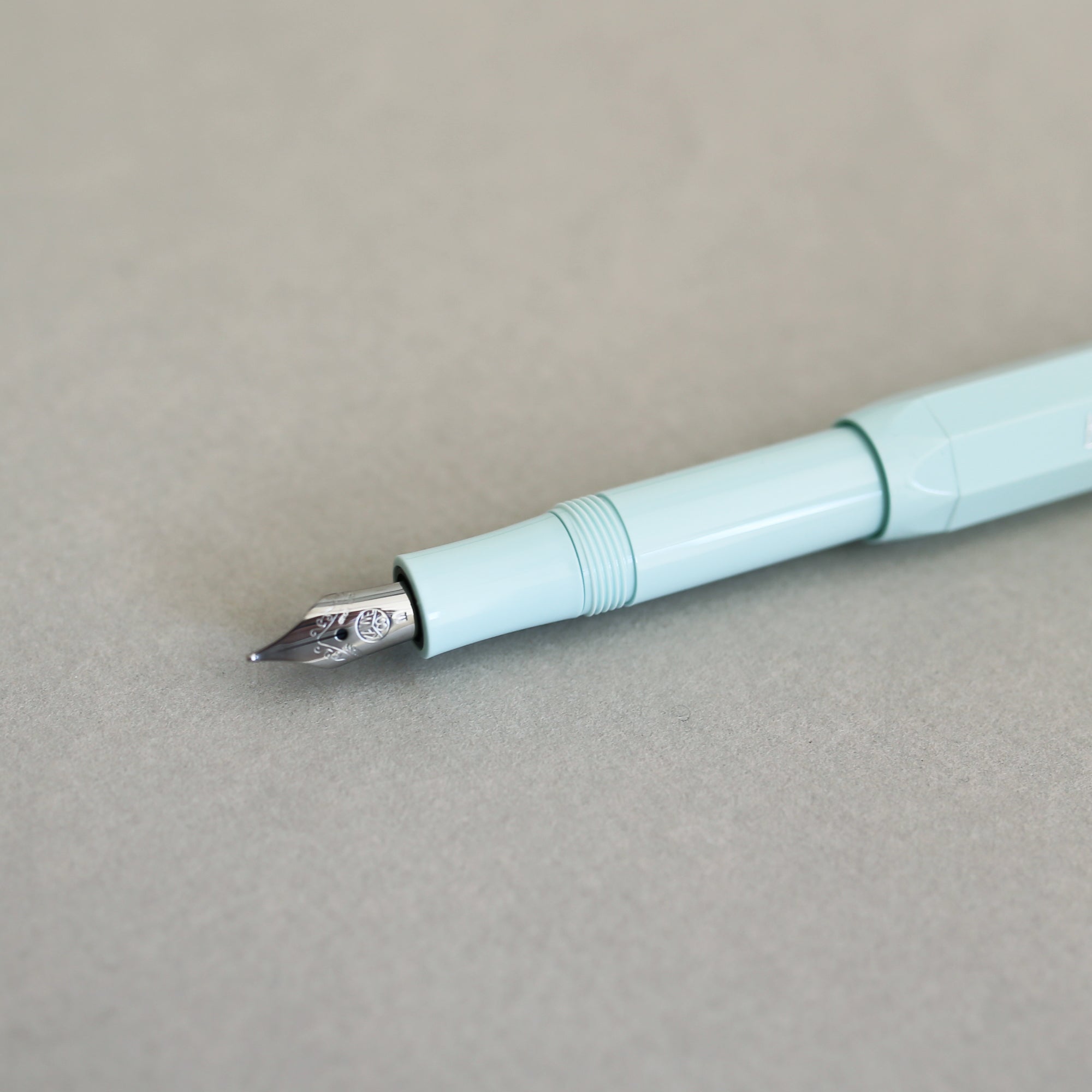 KAWECO SKYLINE SPORT FOUNTAIN PEN M // MINT