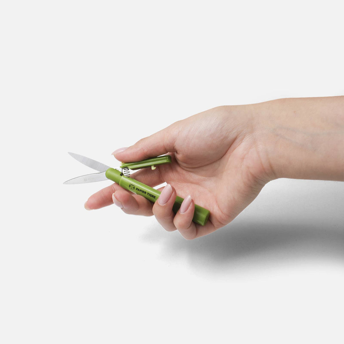 POCKET SCISSORS // OLIVE MOON