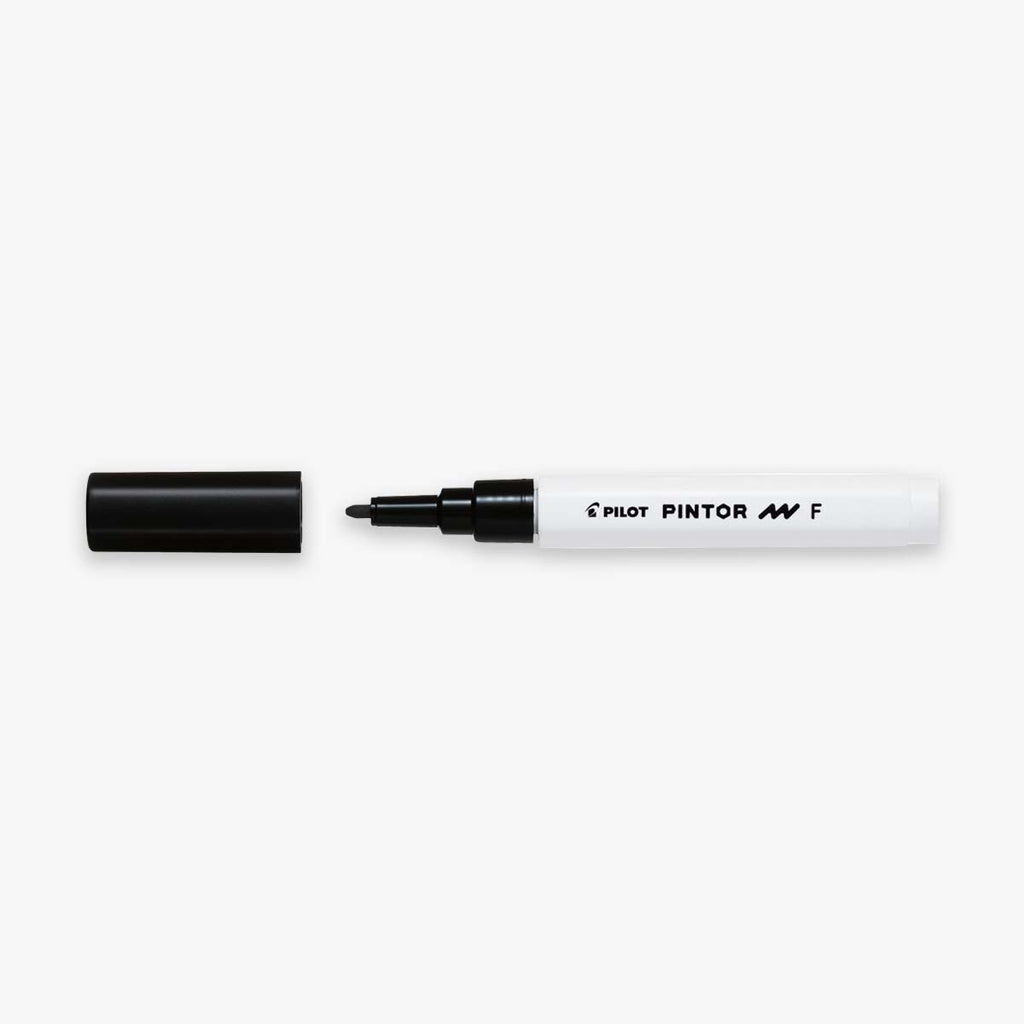 PINTOR FINE MARKER PEN // BLACK