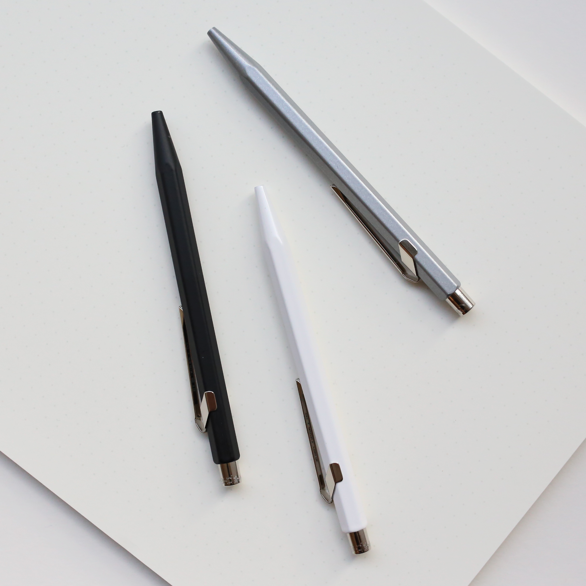 849 BALLPOINT PEN // METAL WHITE