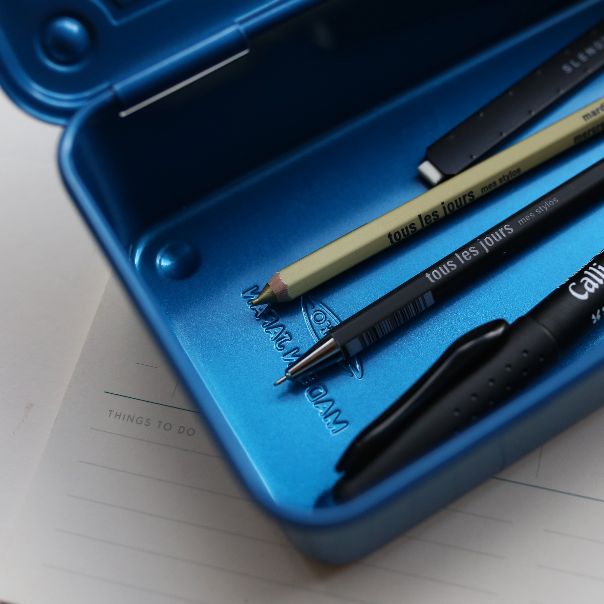 T-190 STEEL TOOL BOX // BLUE